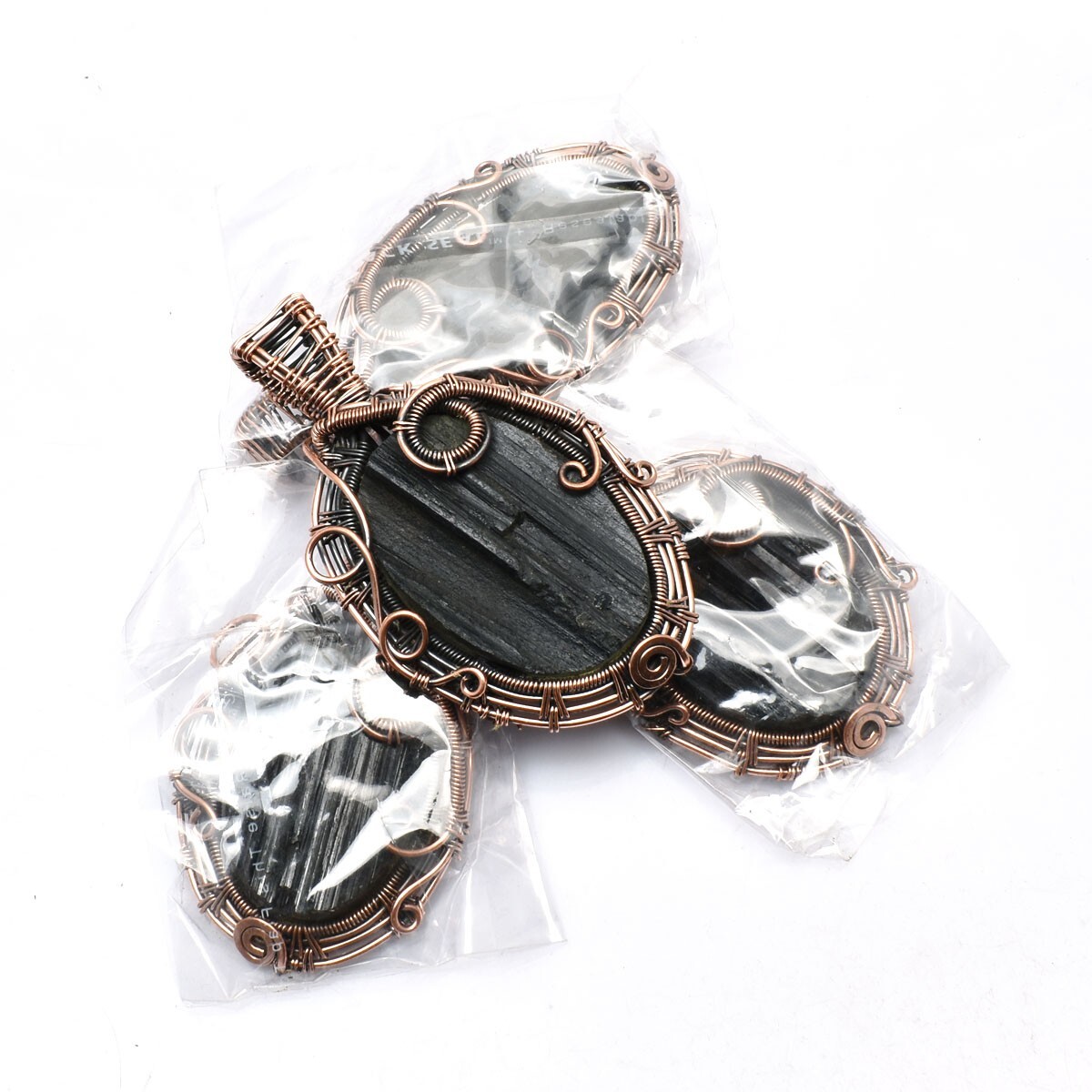 Beautiful Black Tourmaline Gemstone Handmade Copper Wire Pendant Jewelry CCP 043