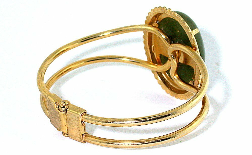 30×22 Canadian Jade Cabochon Spring Load 7 1/2 Inch Goldplated Cuff Bracelet