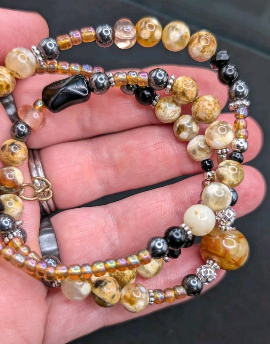 Women’s Stylish Artisan Boho Mixed Beaded Necklace 25-28″ Long 💛🧡🤍🤎