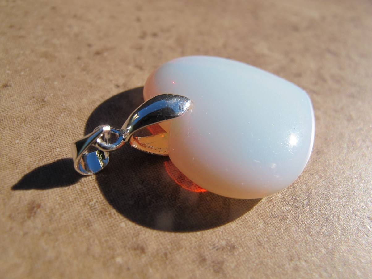 Elegant Ethiopian Opal Rainbow Opalite Moonstone Heart Shape Pendant 1″ Jewelry