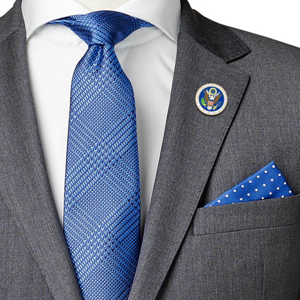 PinMart’s Great Seal of the United States Lapel Pin