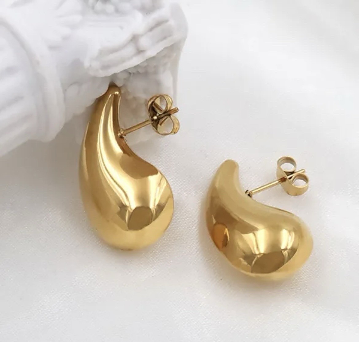 Aretes de gota earrings