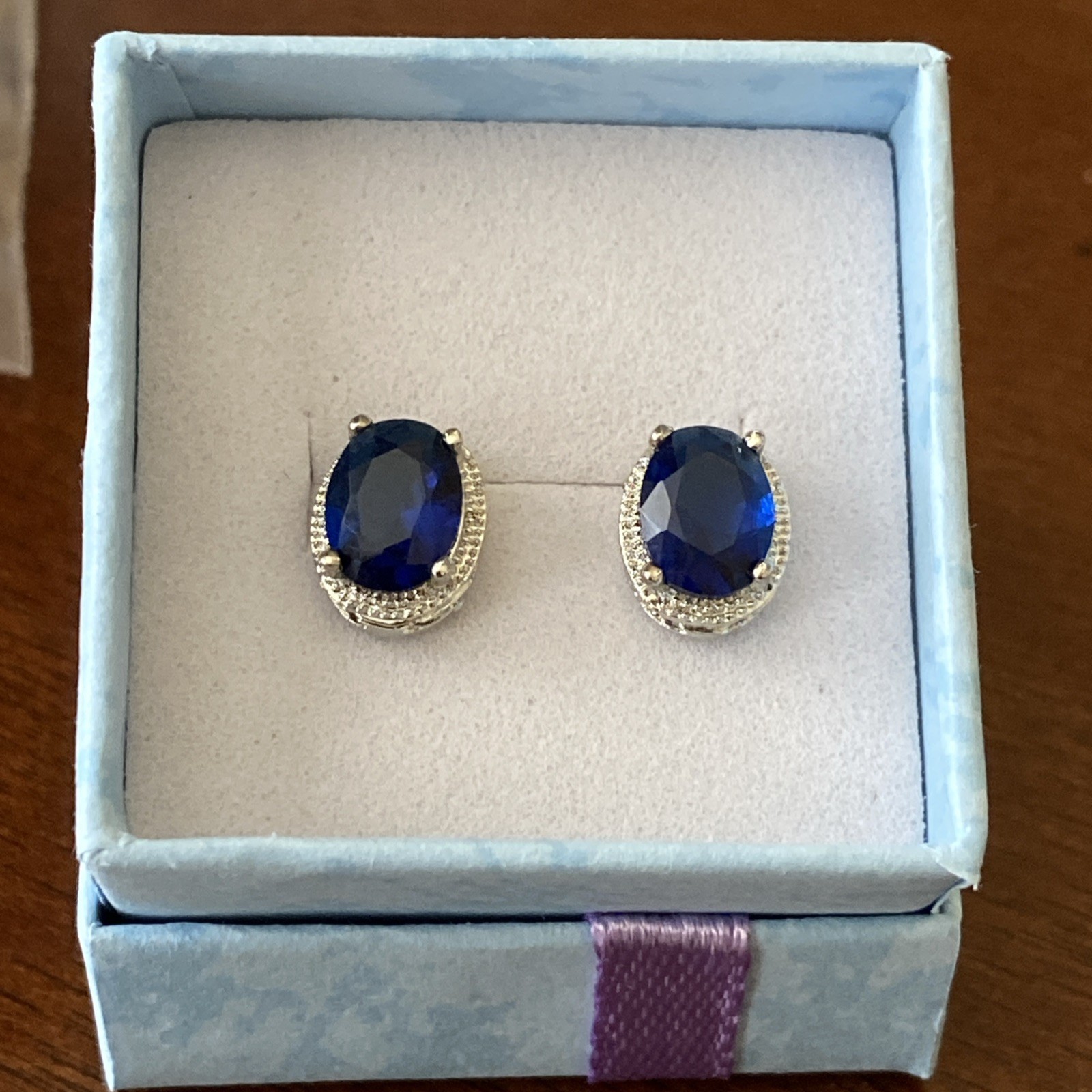 Classy New Silver Plated Dark Blue Oval CZ Stud Post Earrings