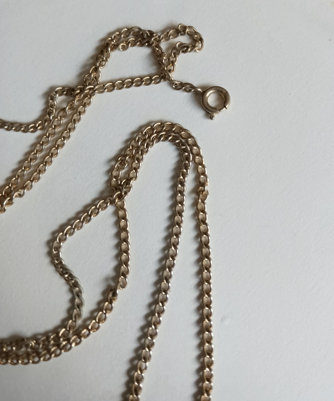 Gold Tone Oval Natural Shell Pendant Necklace Cable Chain Spring Ring Bezel