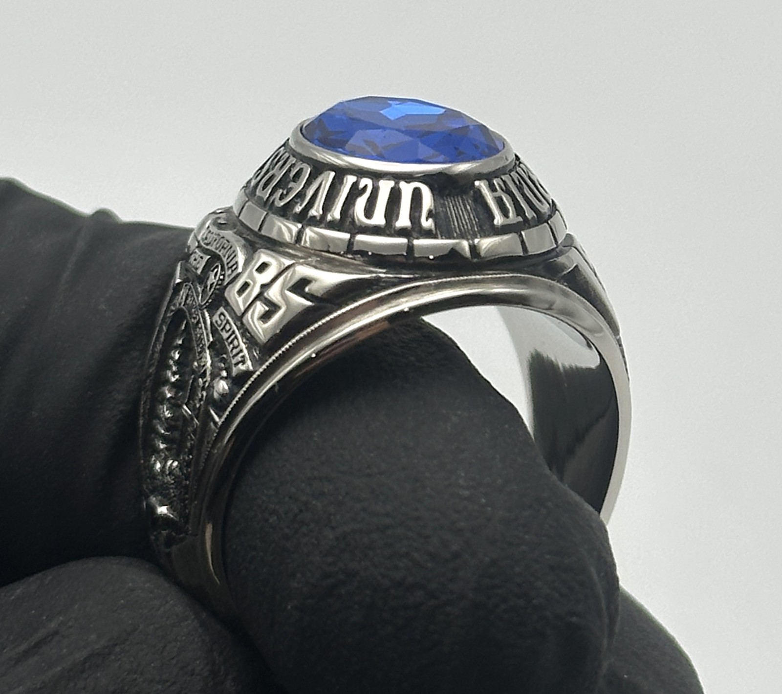 9k White Gold Josten’s Class Ring, Cal Berkeley, Size: 10.5 17.1 grams