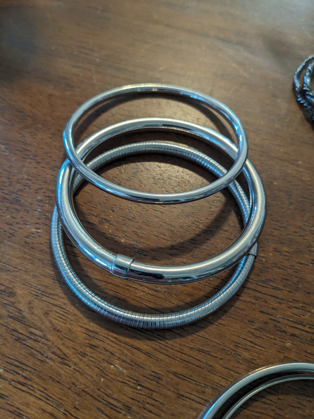 Lot of 24 Women’s Silver Tone, black metal & plastic Bracelets Variety