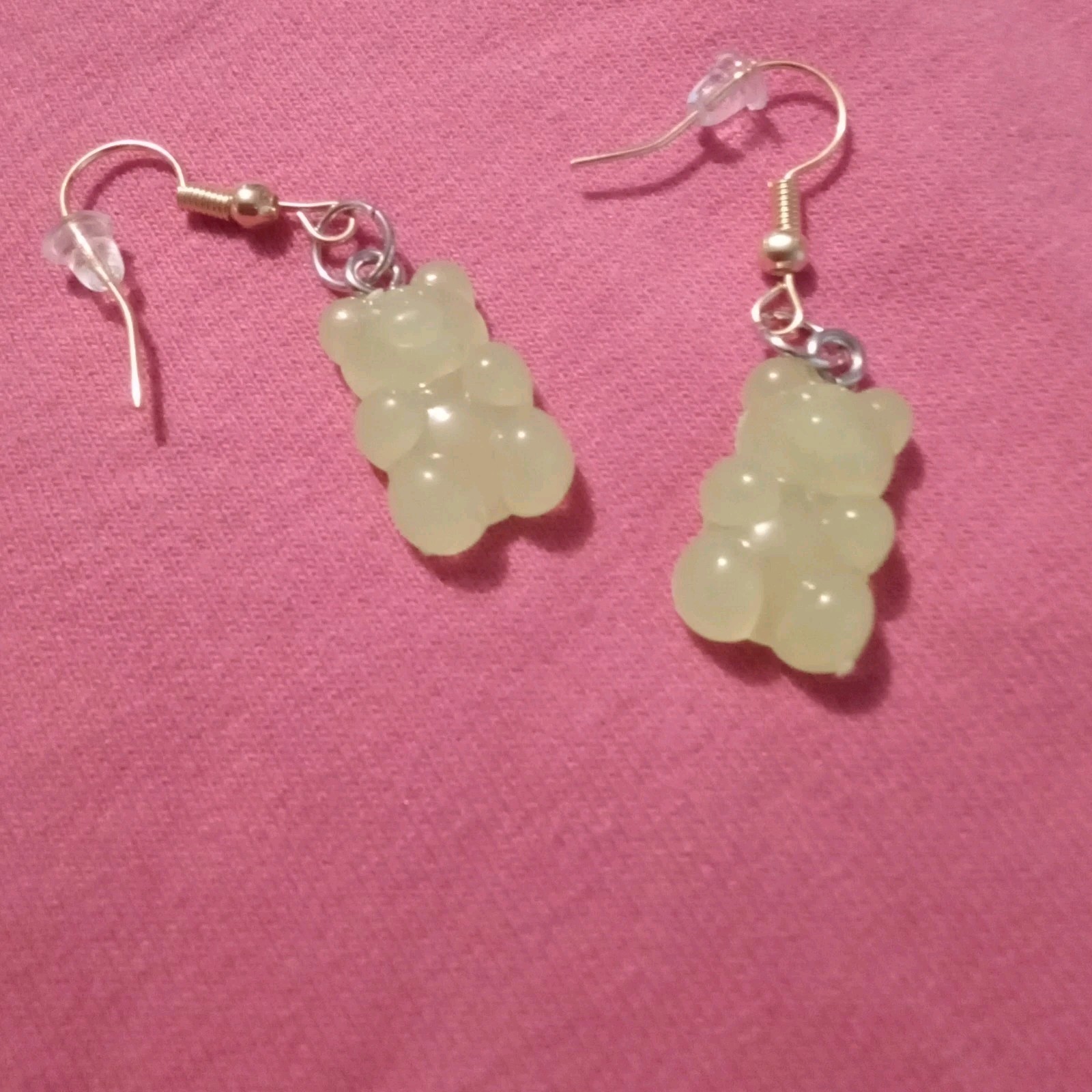 Green Plastic Gummy Bear Dangle/Drop Hook Earrings Lobe No Stone No Stone