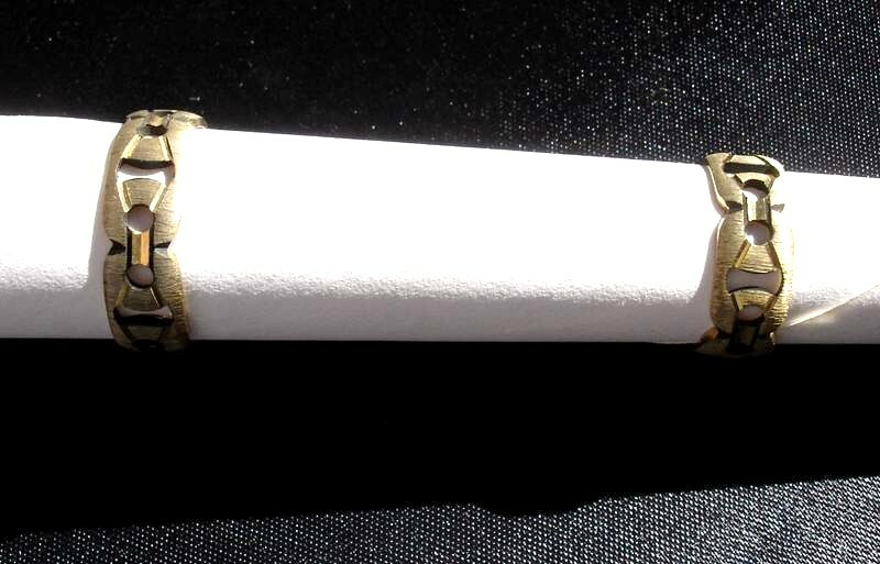 2 Machine Bright cut design Rings Gold Fill Sample -Chain link – sz 11.25 & 6.75