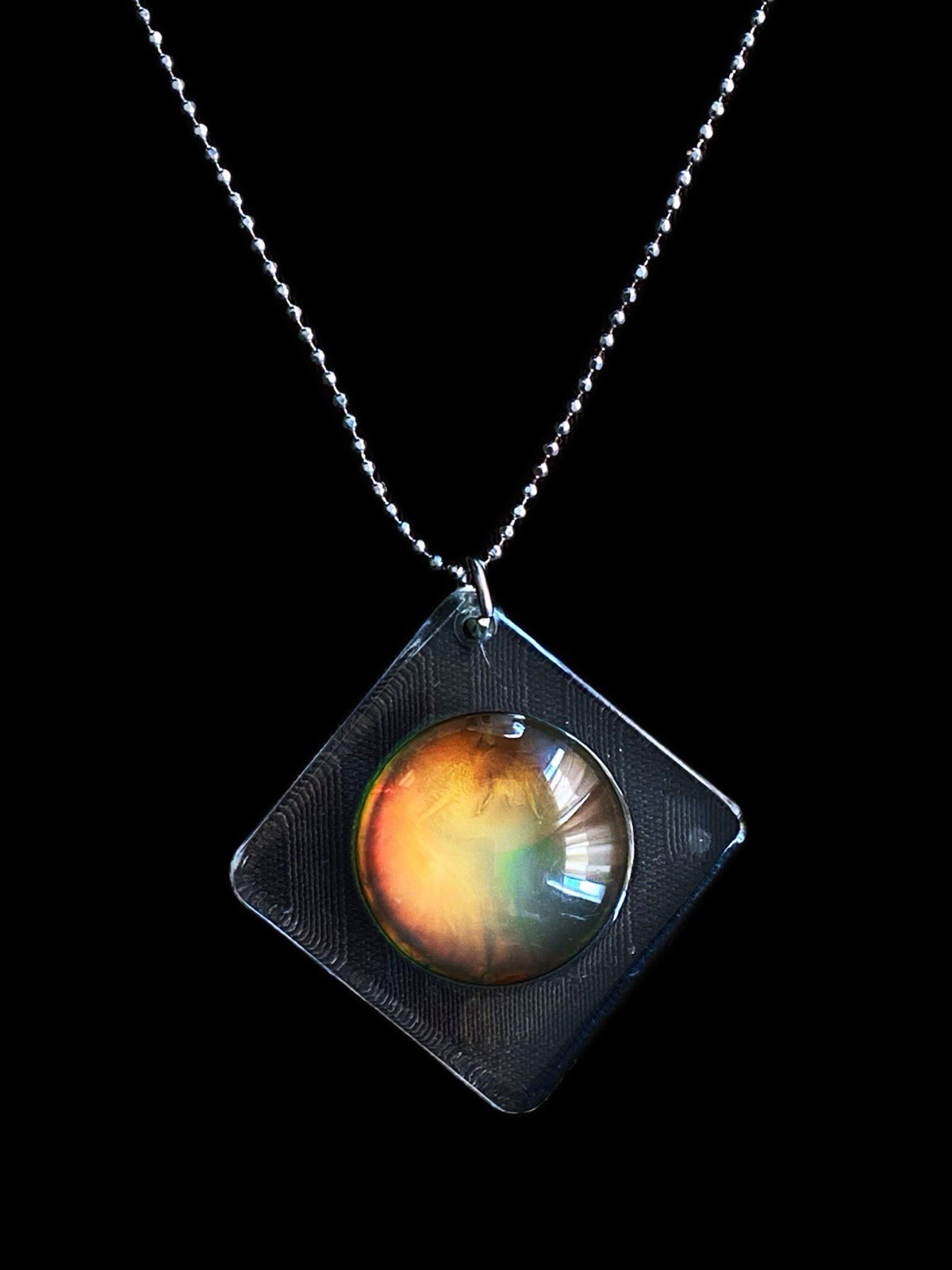 Color-Changing Mood Pendant Necklace on 925 Sterling Silver Ball Chain