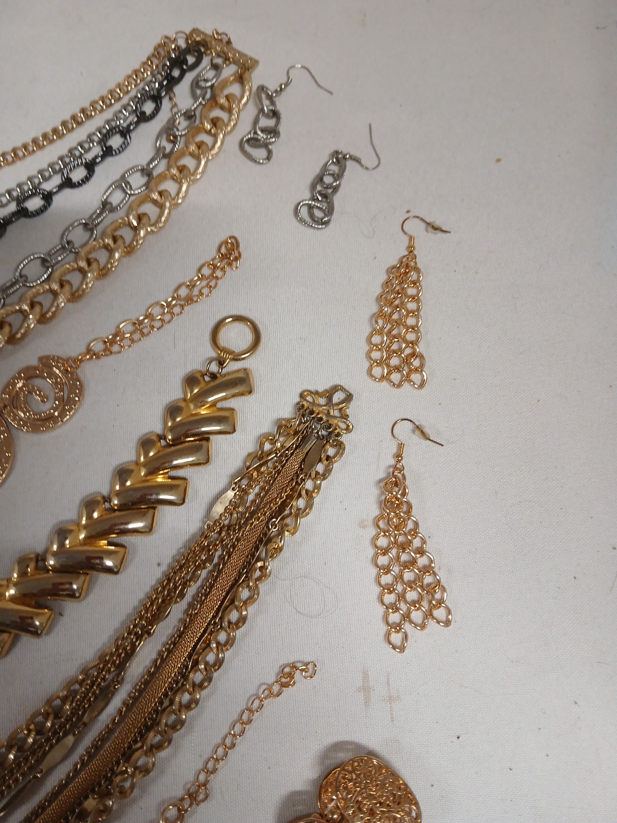 Mixed Jewelry Lot – Necklaces, Bracelets and Earrings (#1261)