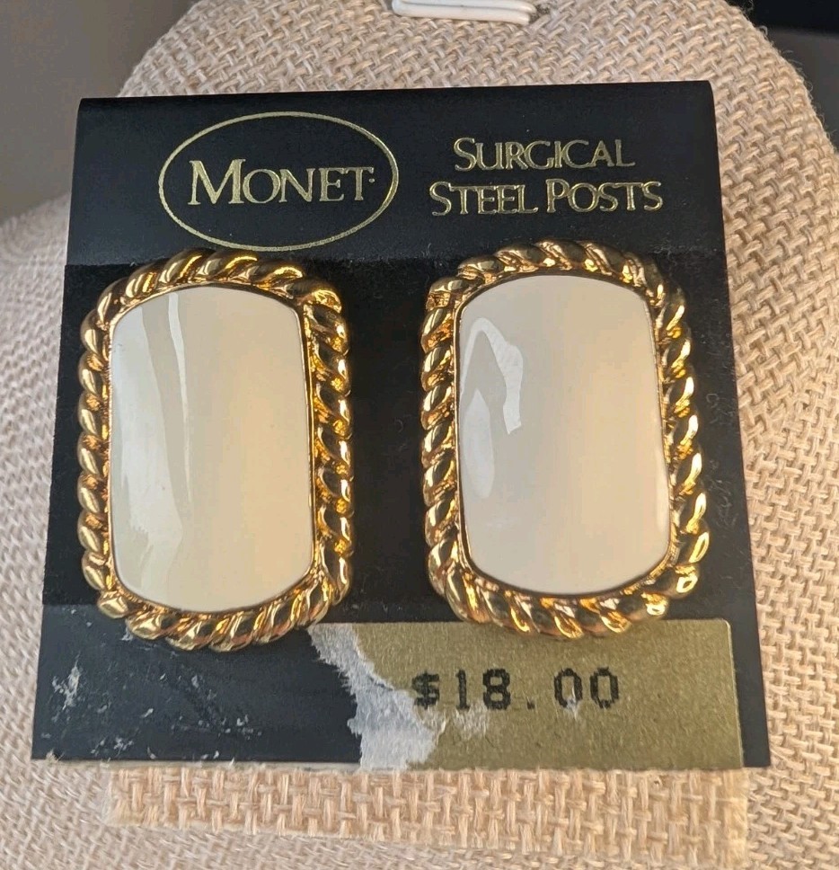 Monet Ivory Enamel Gold Tone Rope Border Rectangle Stud Earrings Vintage NOS