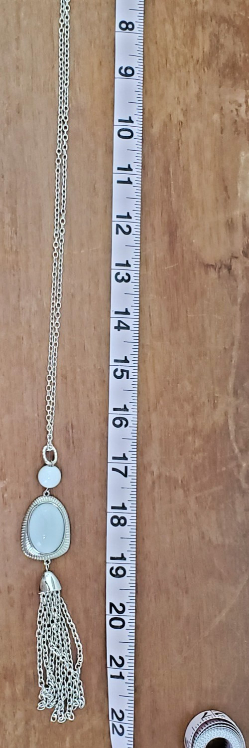JCP Pendant White Silvertone Tassel 34″ Chain Metal Plastic Adjustable Fashion