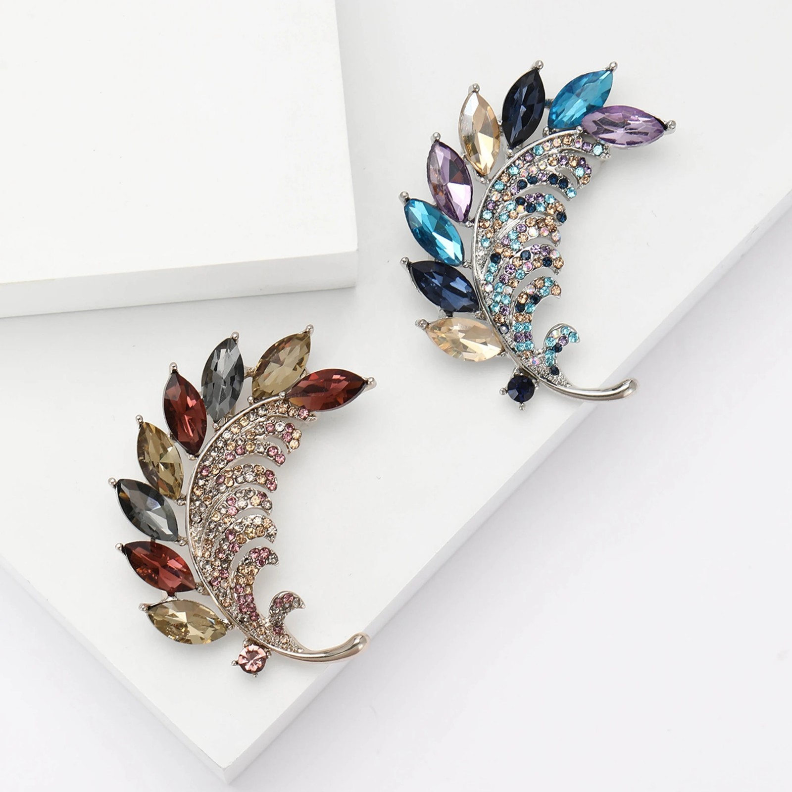 Luxury Rhinestone Feather Pins for Women Unisex Necklace Feathers Brooches 2