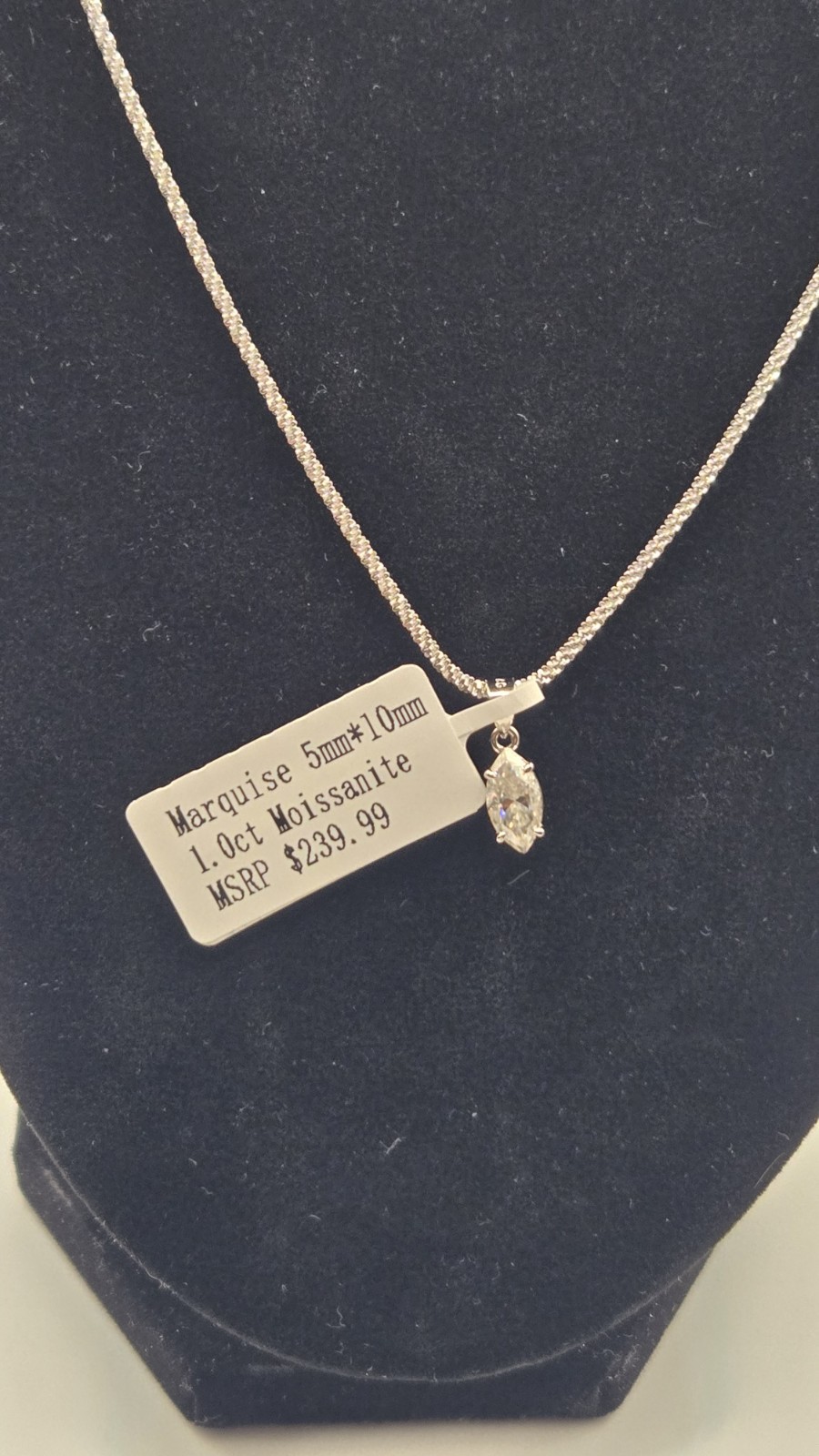 1.0 Carot Oval Mossinite Pendent, Upgraded Diamond Cut S925 18 Inch Necklace