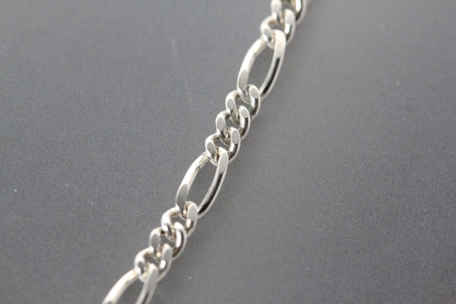 Sterling Silver 925 Figaro 25″ Long Chain Necklace 13.1 Grams (NEC5952)