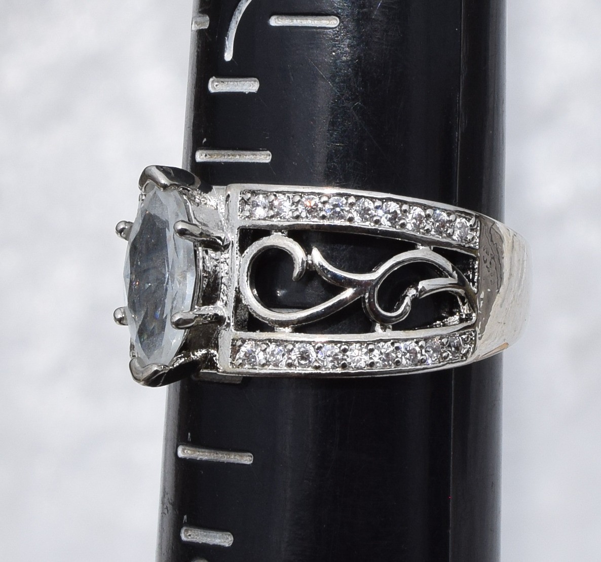 Marquise Solitaire Crystal Wide Band Ring SIZE 8 Round Crystal Accents on Band