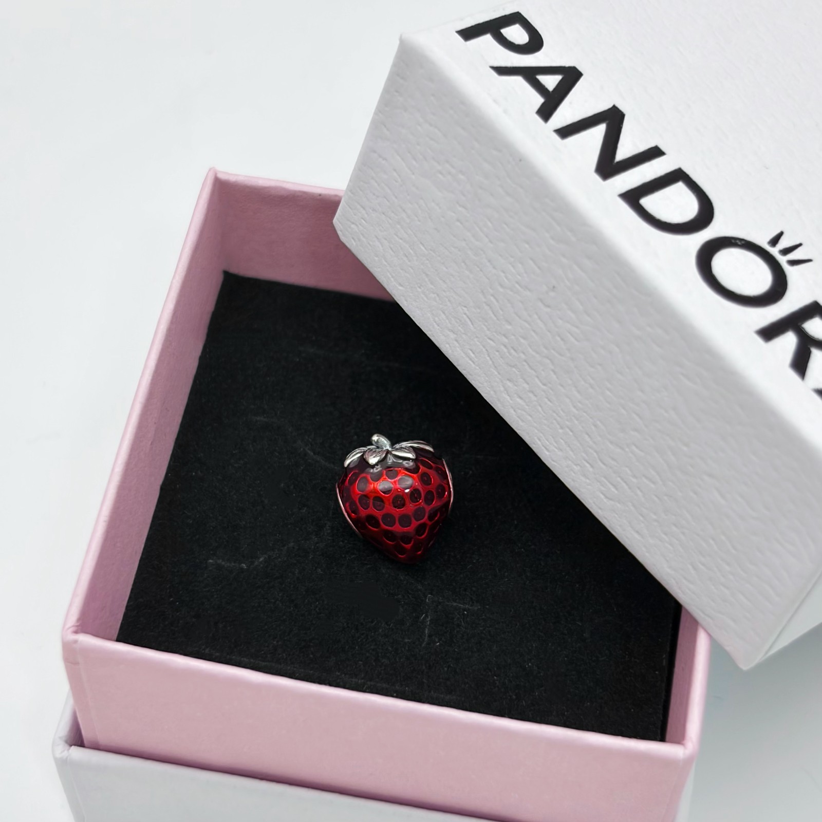 100% NEW #791681C01 PANDORA Strawberry Charm WITH BOX