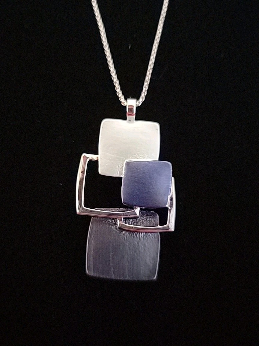 Silver Chain Pendant Navy Blue Enameled And Silver Squares 16″ w/ 2.5″ Extender