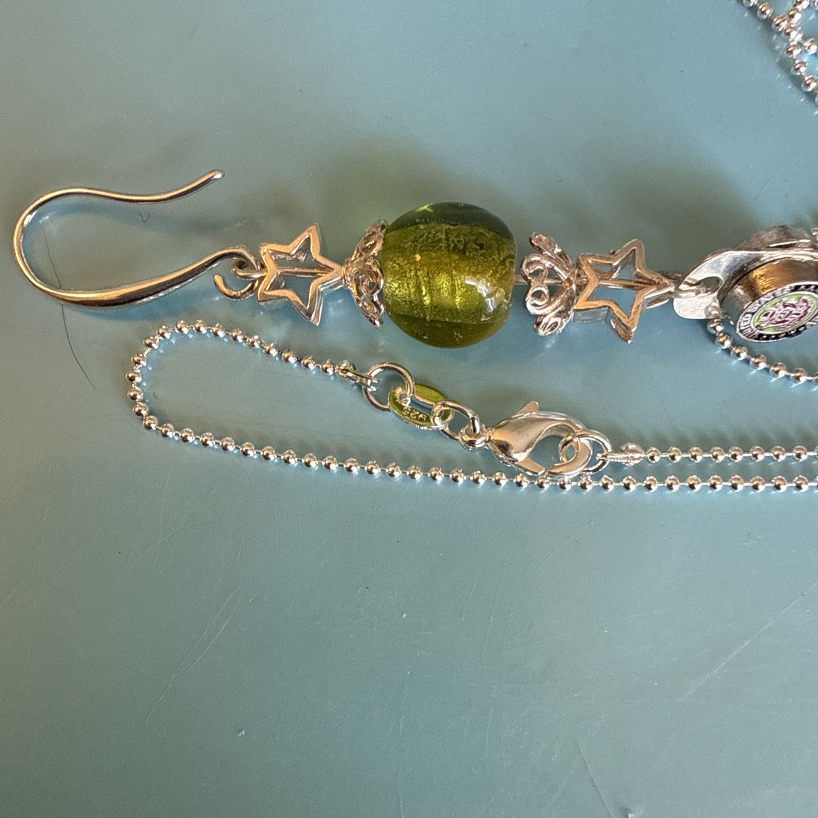 US Army Logo Green And Silver Earrings and Necklace Set 18”
