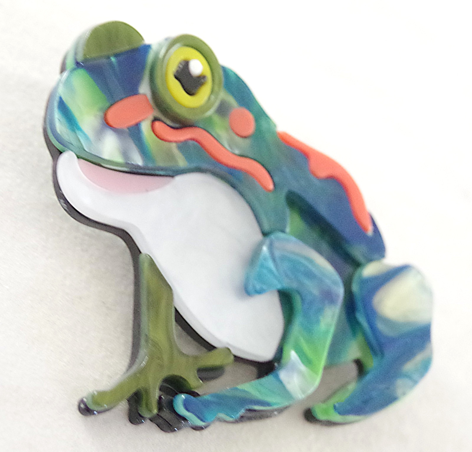 2.25″ NWOT DESIGNER STYLE BEAUTIFUL RAINFOREST FROG LAYERED ACRYLIC BROOCH PIN