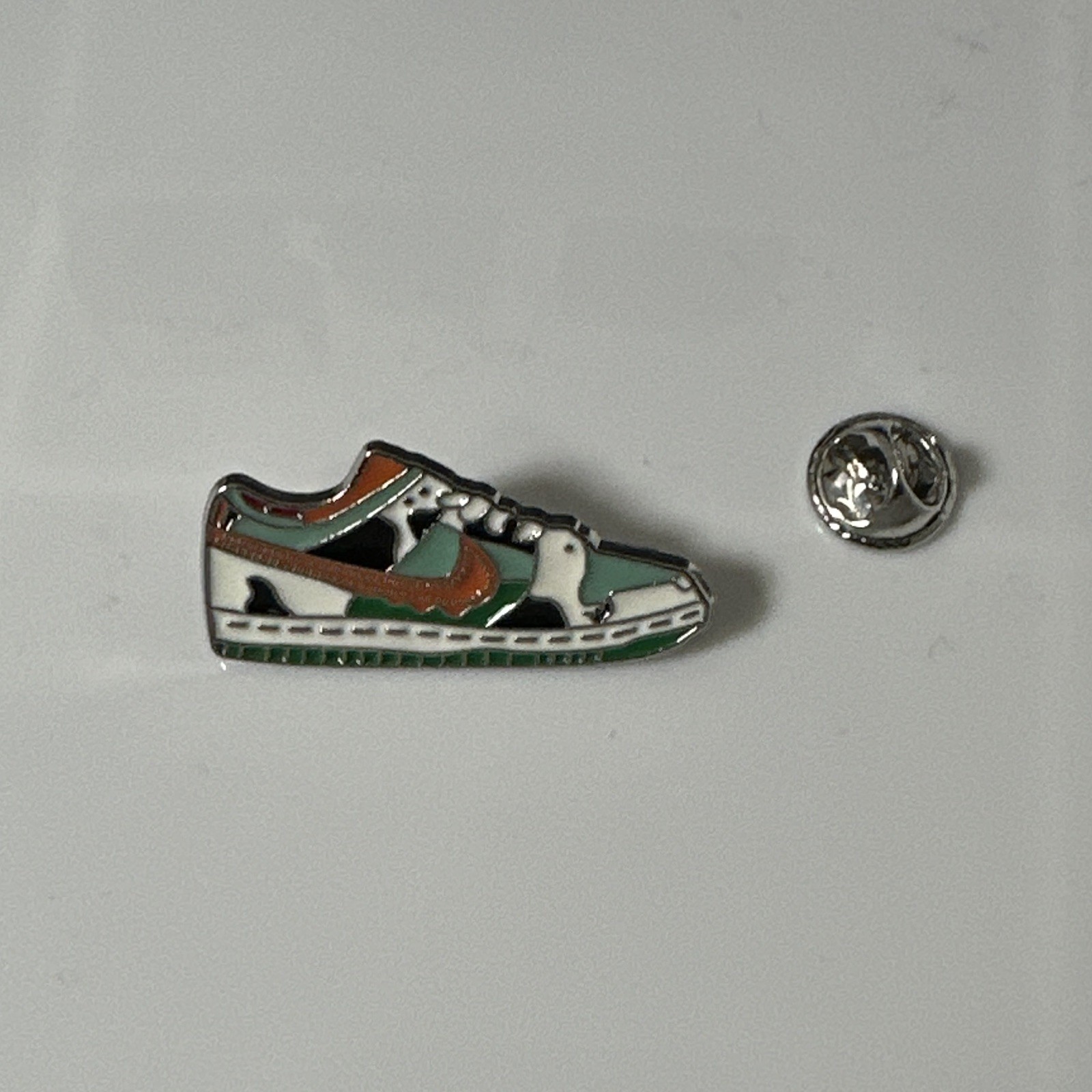Enamel Sneaker Shoe Lapel Pin, Multicolor Green White Orange Black, Clutch Back