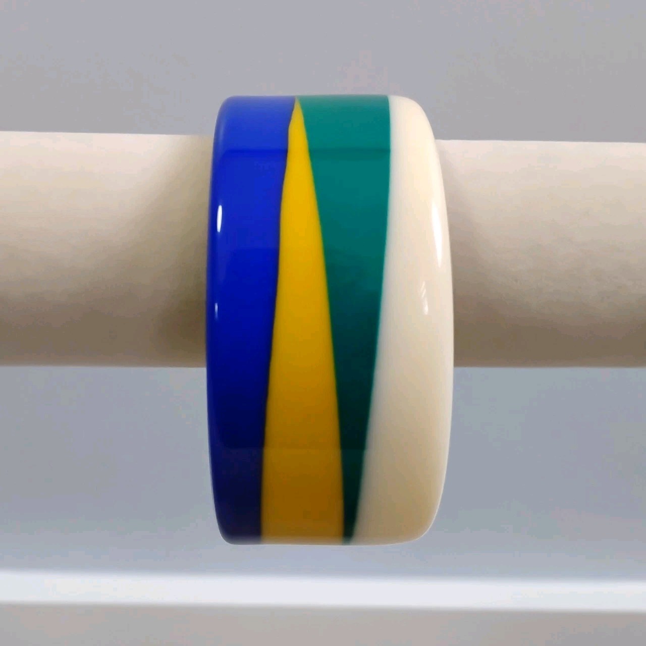 Multicolor Layered NEW Resin Plastic Chunky Bangle Bracelet Sz 8