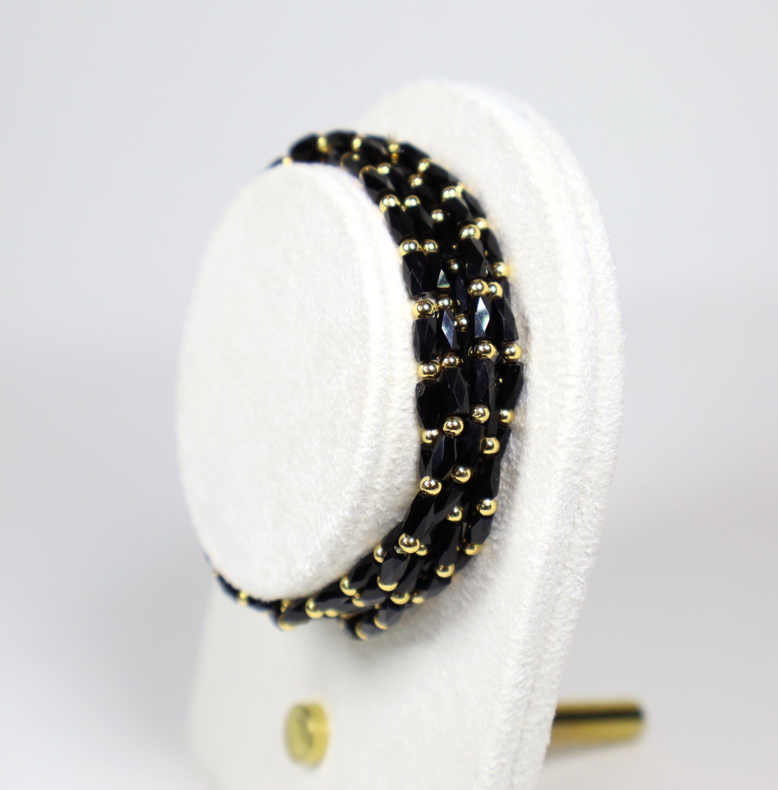 Stretchy Stackable Elastic Beaded Bracelets Faceted Black Gold Beads 6.5″ Length