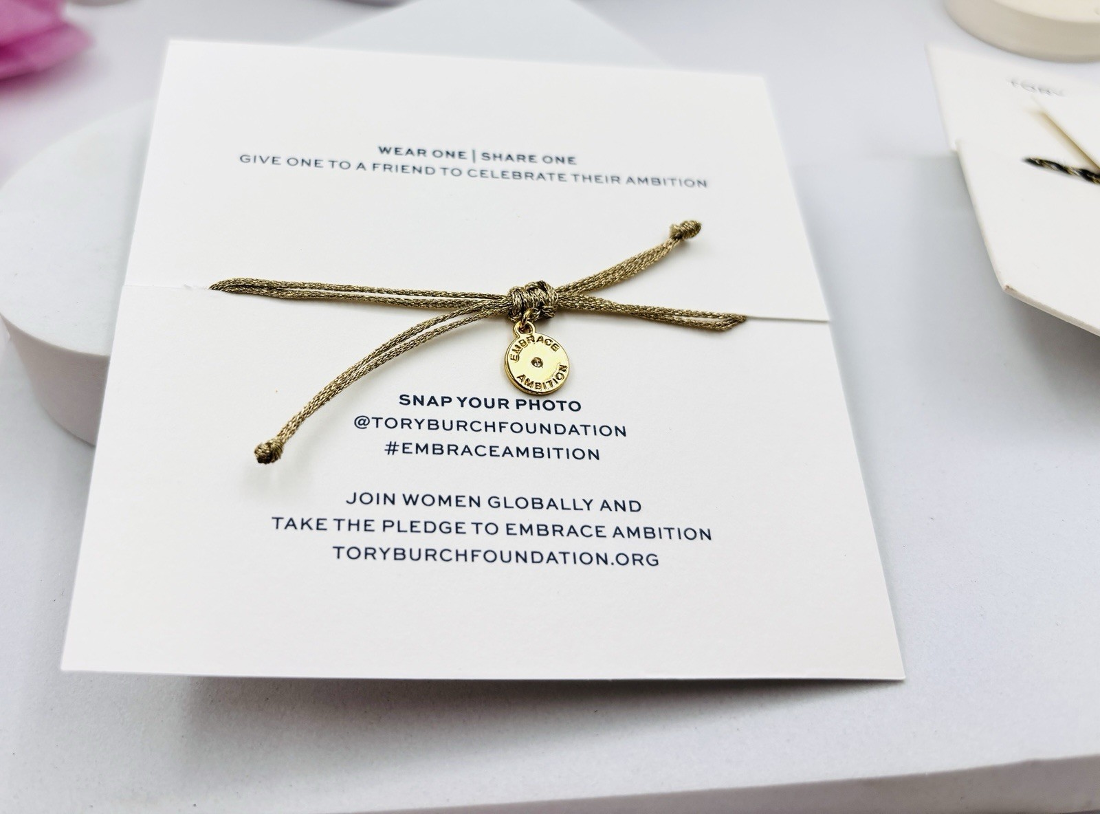 Tory Burch EMBRACE AMBITION BRACELET Gold