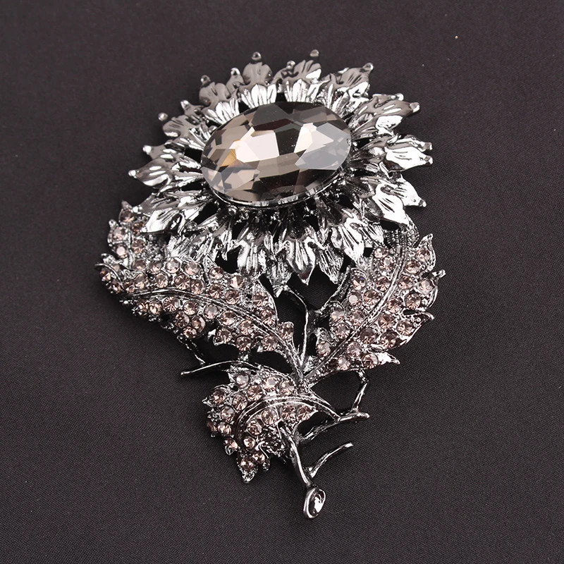 Women Men Unisex Sunflower Lover Brooch Fashion Plant Pins Badge Jewelry