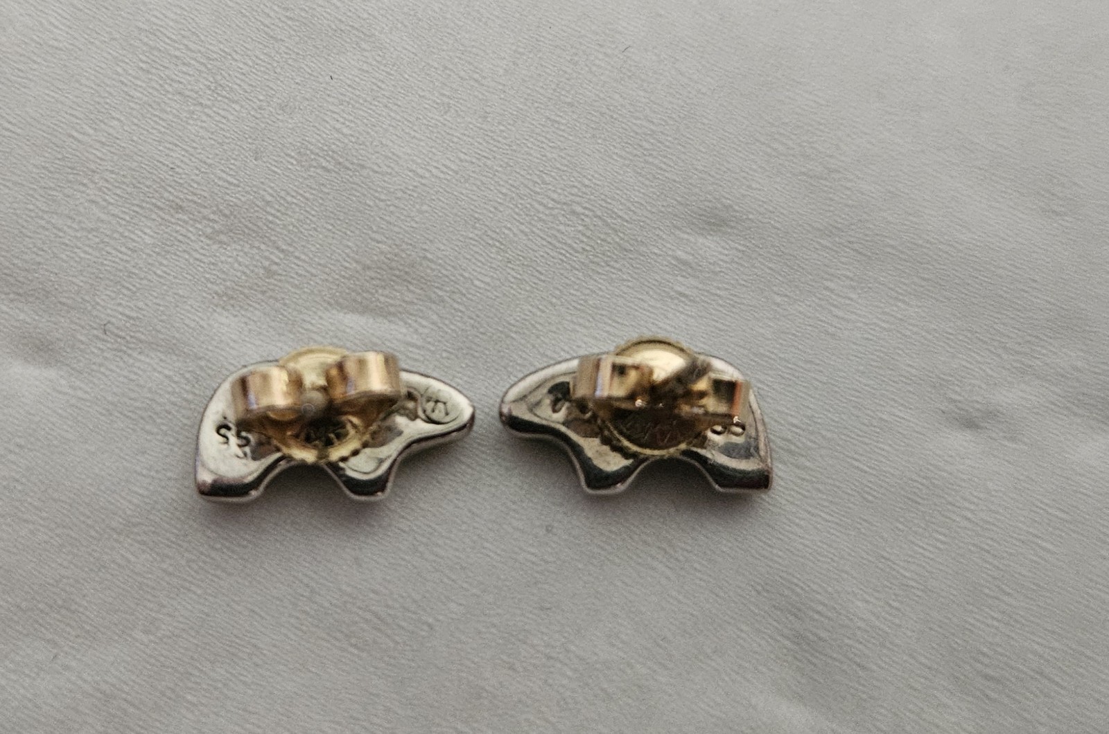 Golden Bear Vail Baby Bear 14k White Gold Plated & Sterling Silver Stud Earrings