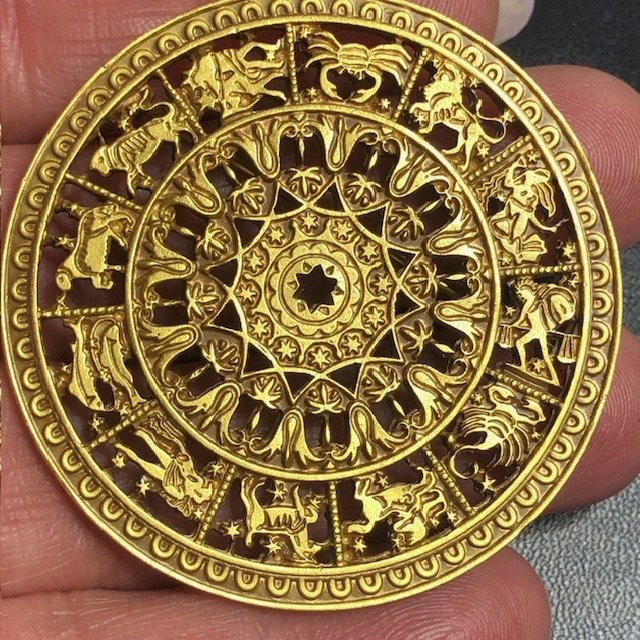 B809 CGA Zodiac Round Brooch 2-7/8″ Gold Tone Astrology Signs Pin