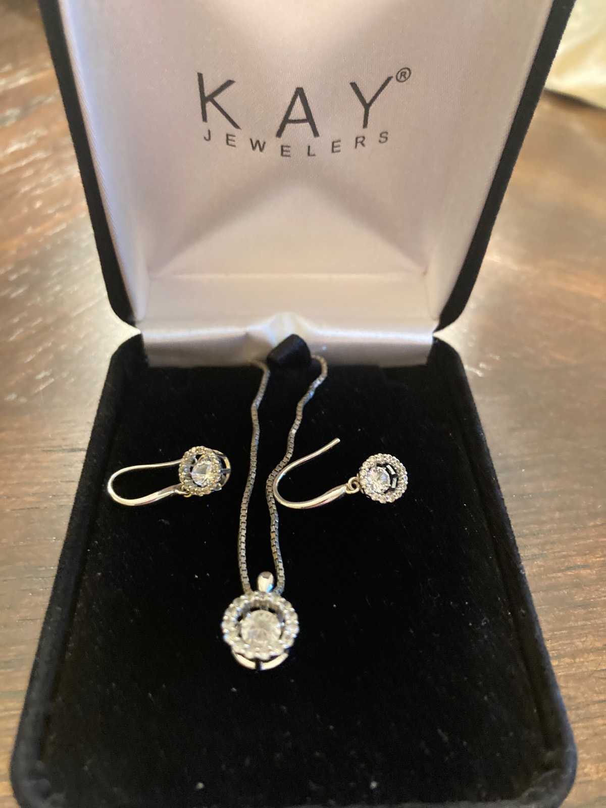 kay jewers earring and necklace set