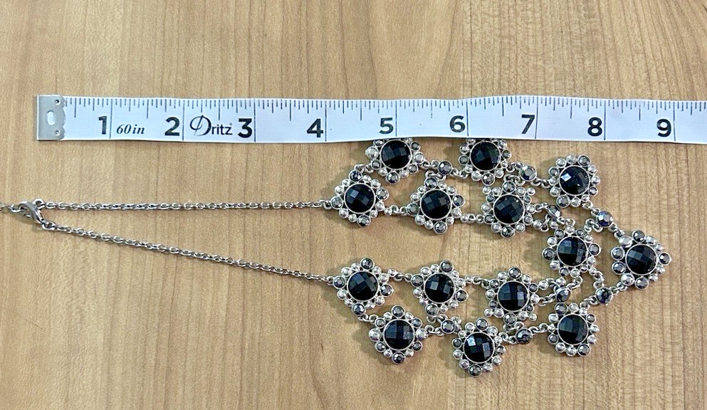 Liz Claiborne 18”-20.5″ Silvertone Bib Statement Necklace Black/Gray Rhinestones