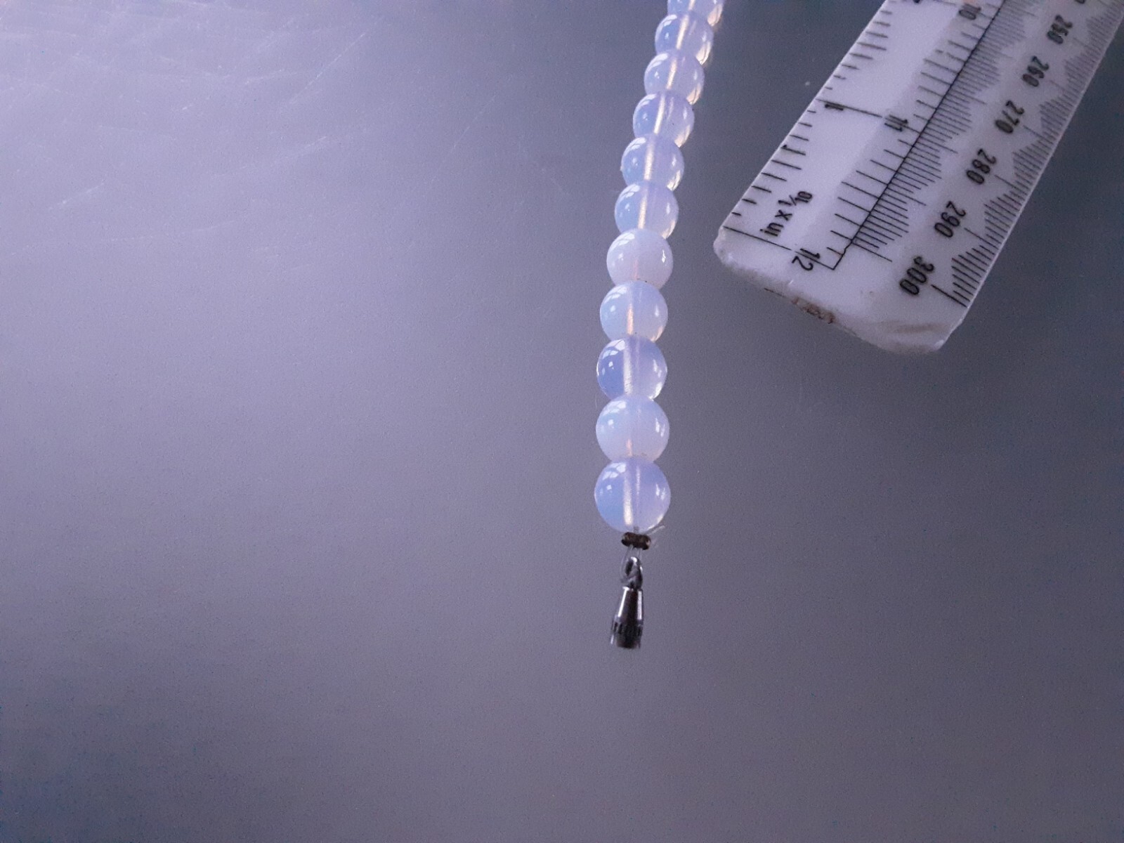 Vintage milky white cloud & Aurora Borealis Crystal Bead Necklace screw faster