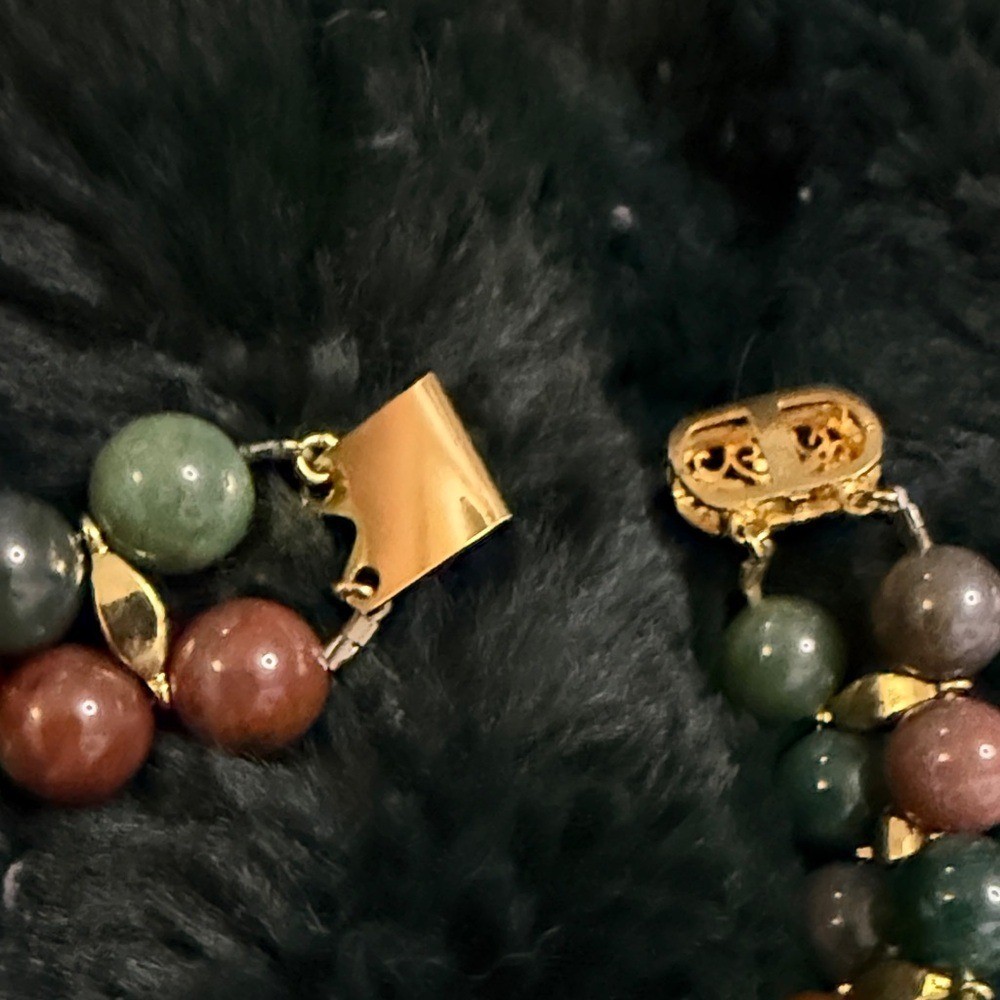 Gold Filigree Clasp Green & Red Agate Beaded Bracelet – Women Jewelry