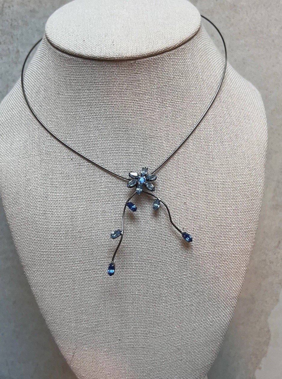 Beautiful Blue Prong Set Rhinestone Slip On Wired Collar Necklace Dark Gray H3