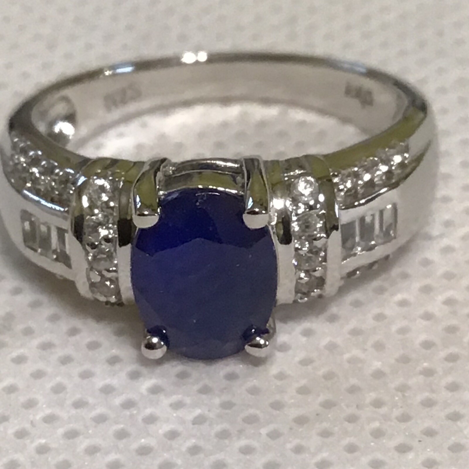 Genuine Tanzanian Blue Spinel & Natural White Zircon Ring (Sz8) TGW 1.75cts