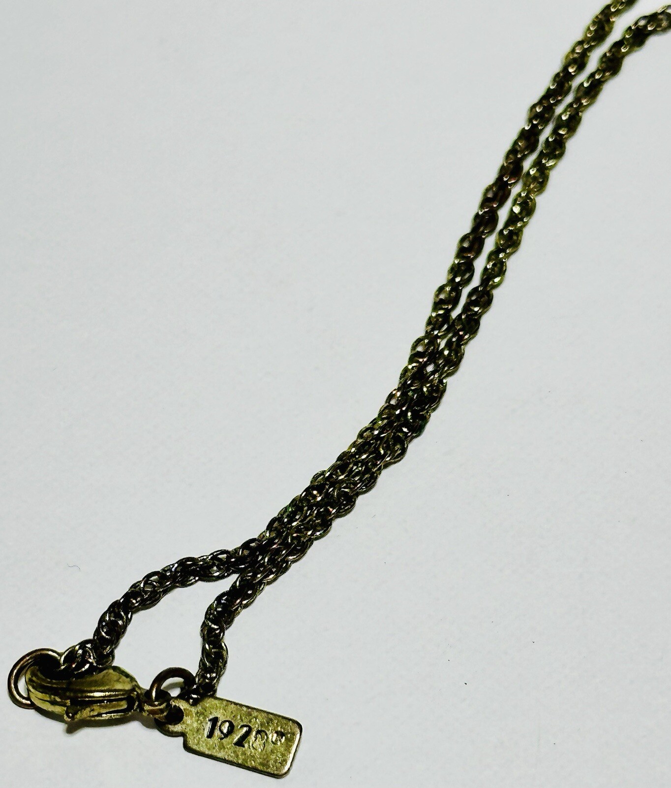 1928 Mother Of Pearl Iridescent Pendant Antique Gold Tone Necklace 17in
