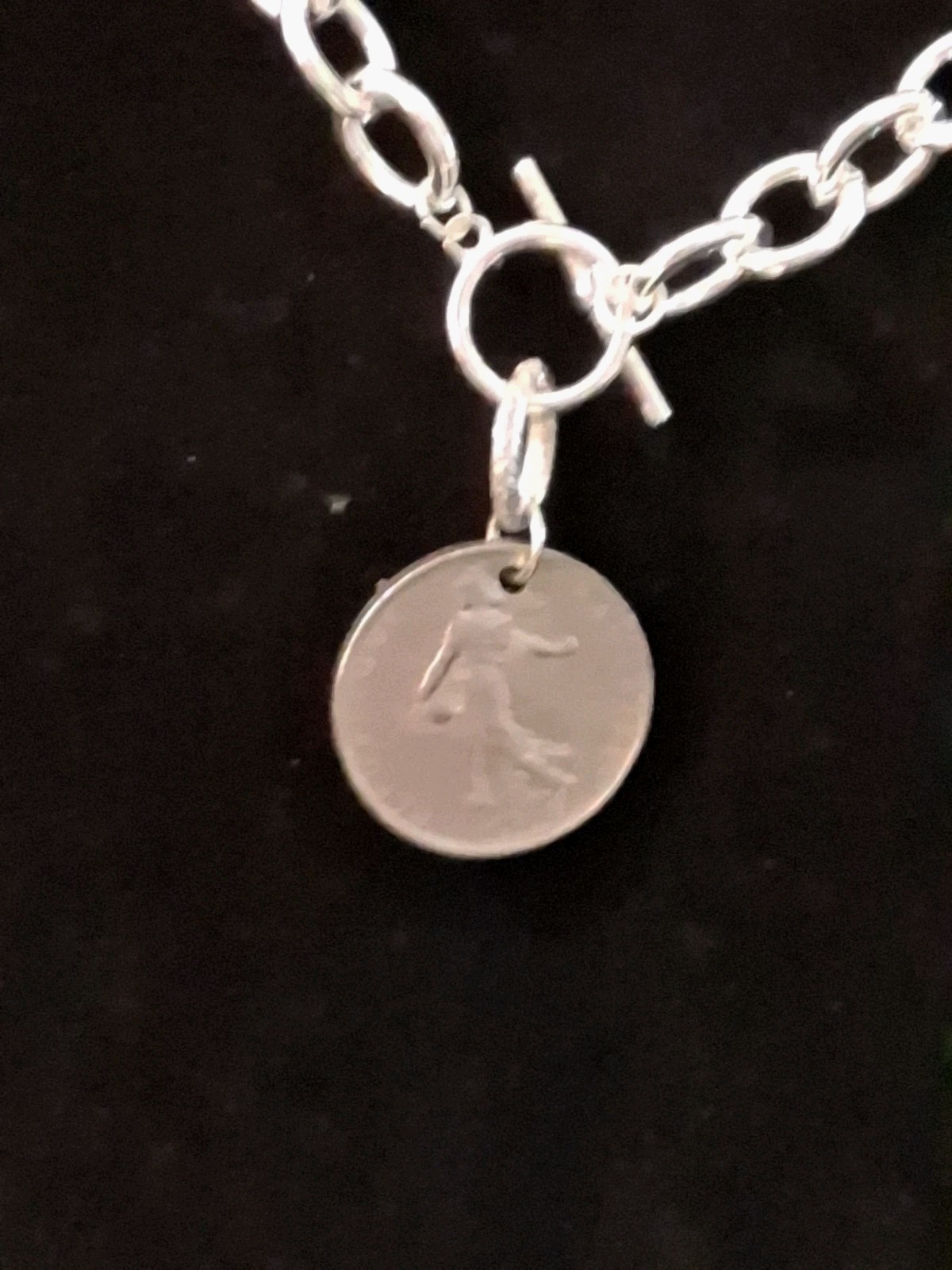 18 Inch Silvertone Oval Link Chain With A Coin Pendant (1Franc)