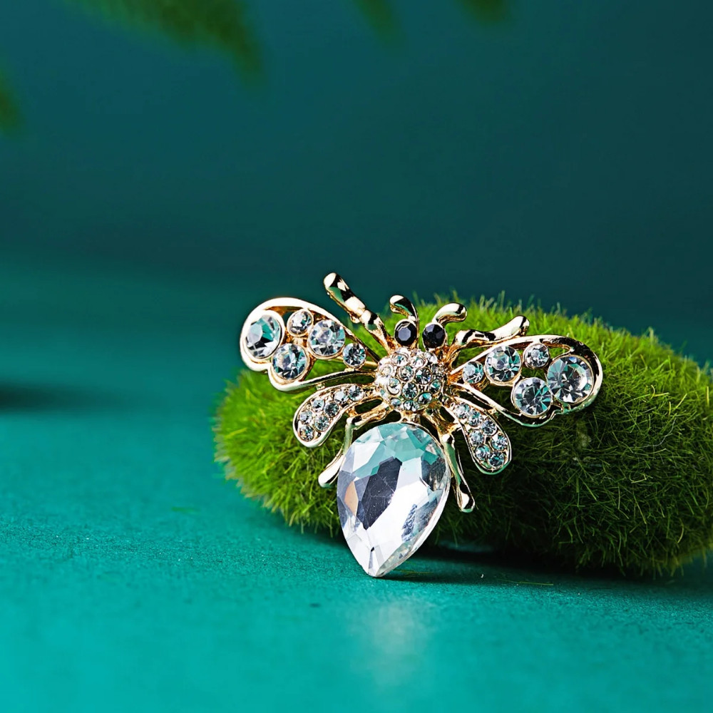 White Crystal Bee Brooch Pin – Rhinestone Gold Tone Insect Jewelry Summer Gift