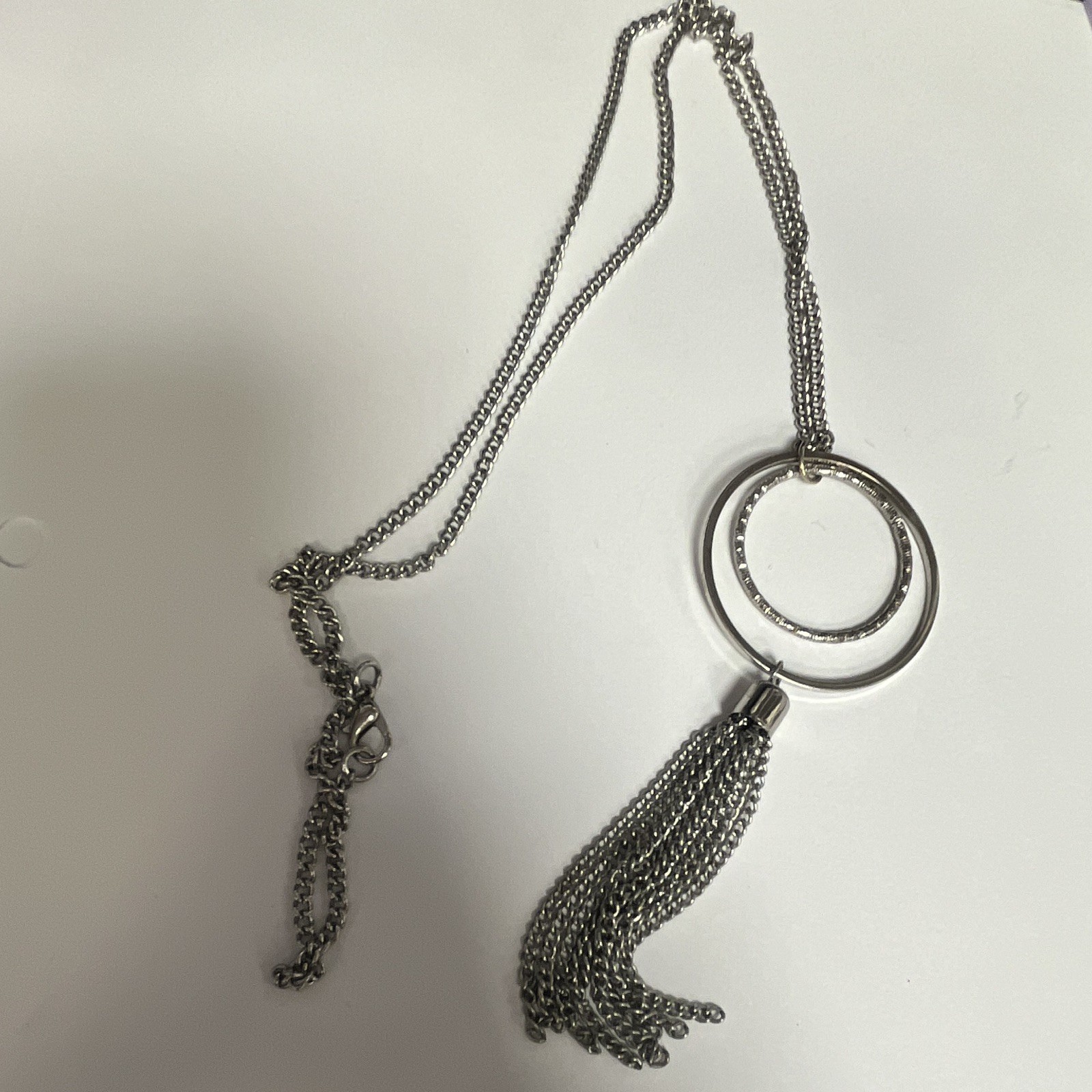 Silver Tone Metal Round Tassel Pendant Necklace Ball/Bead Chain Lobster