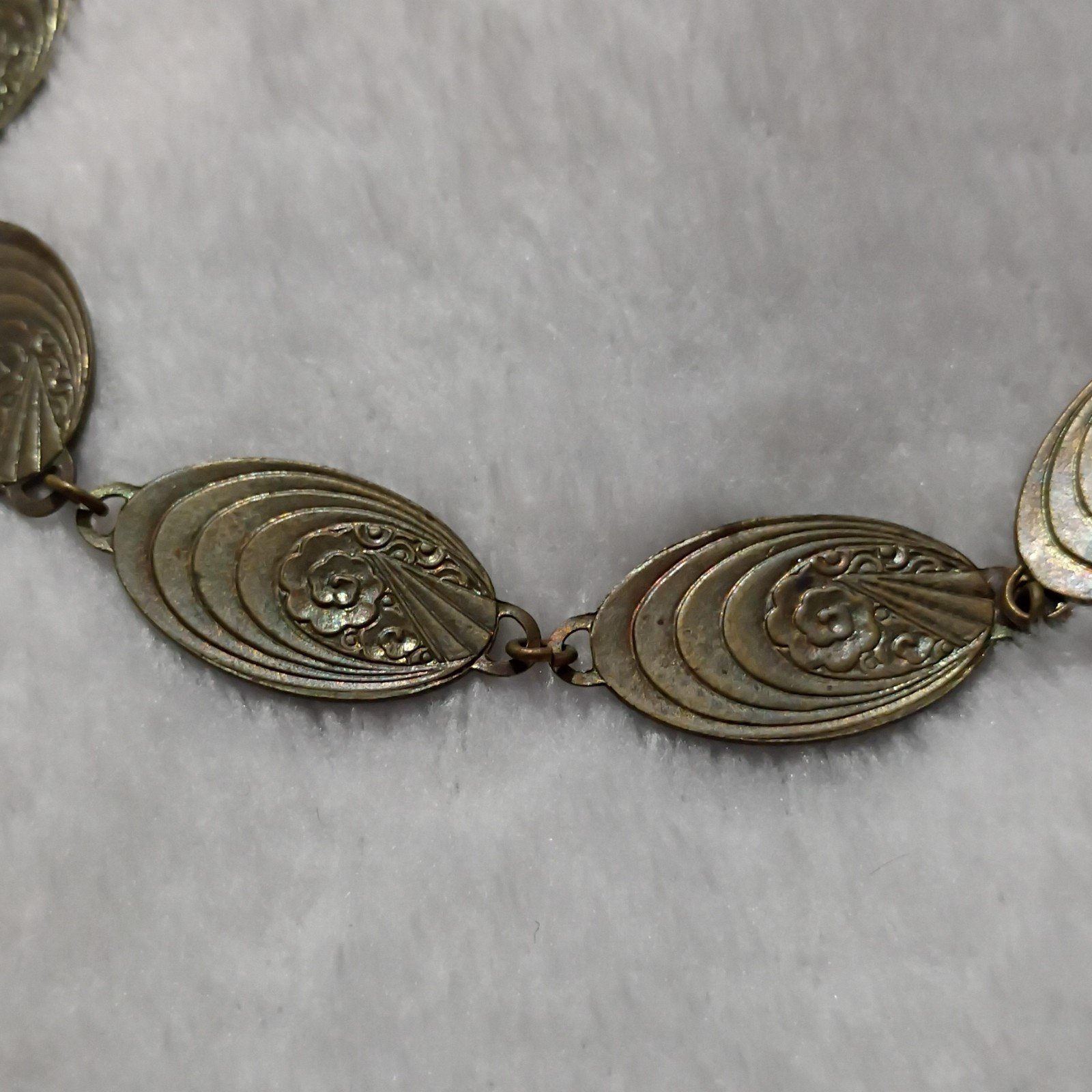 Vintage Gold Tone Oval Link Chain Necklace, Metal, Spring Ring Closure, No Stone