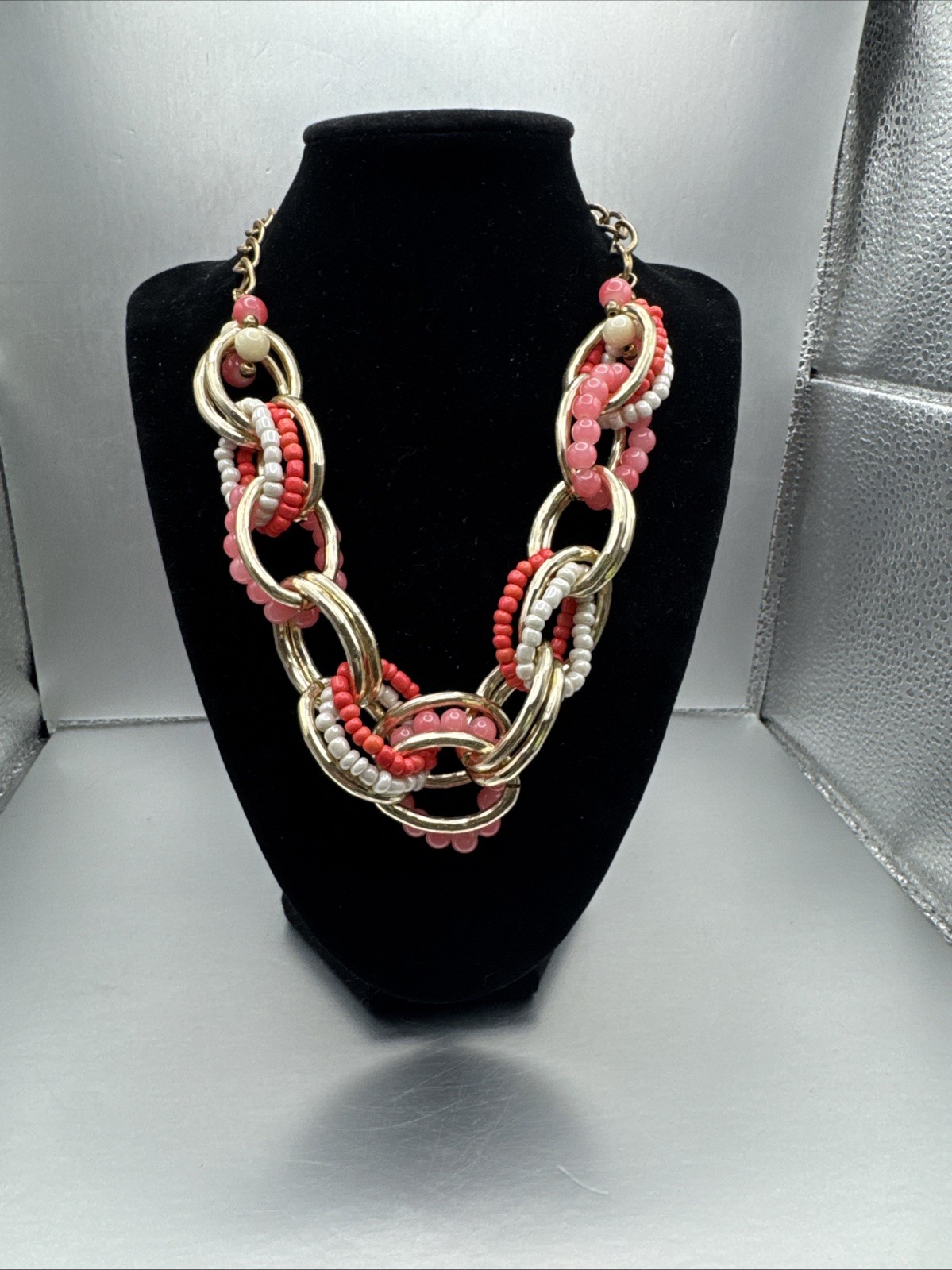 Gold Tone Pink White Beaded Chain Link Necklace Woman Fashion (D4)