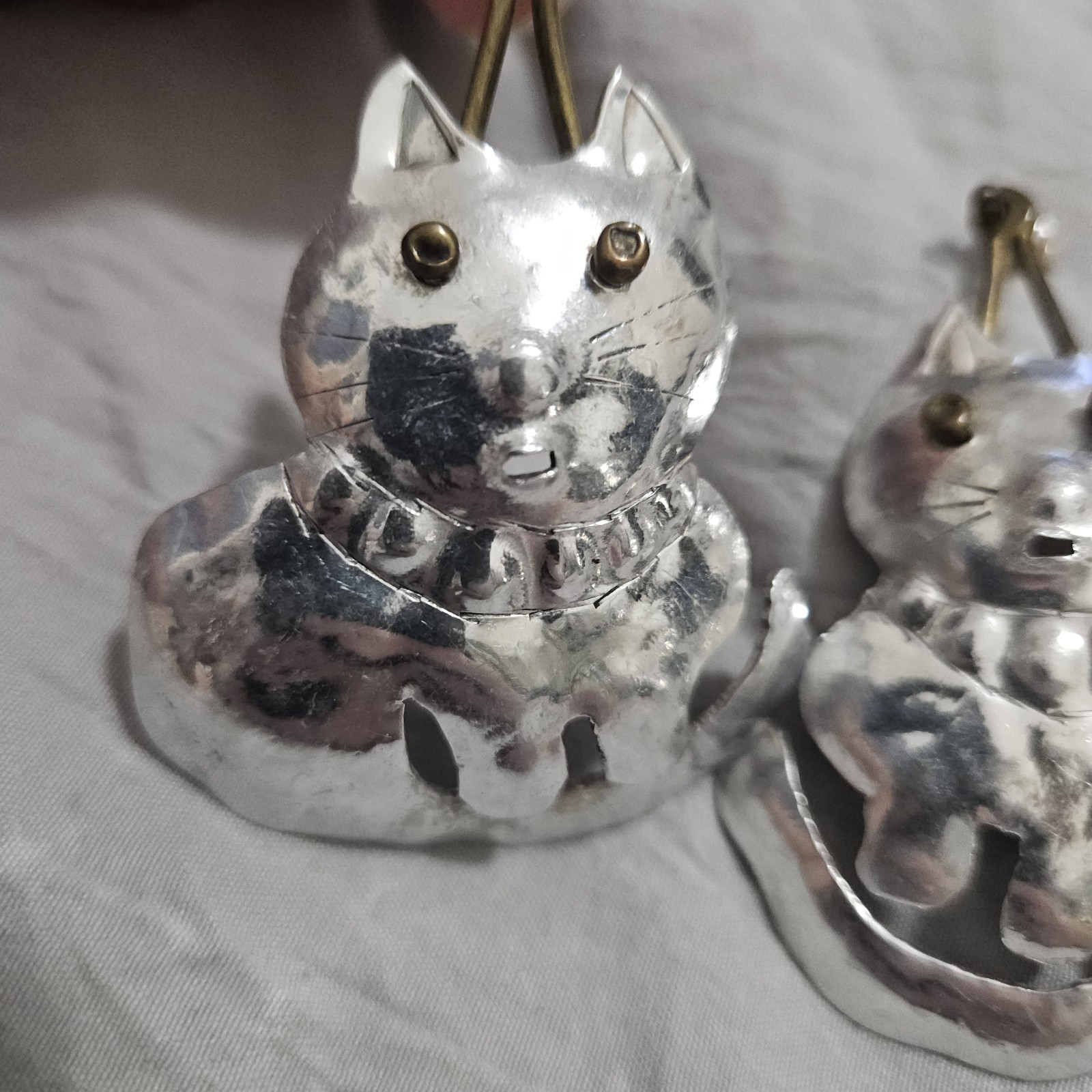 1980s Hammered Aluminum & Brass Dangle Kitty Cat Peirced Earrings Handmade Art