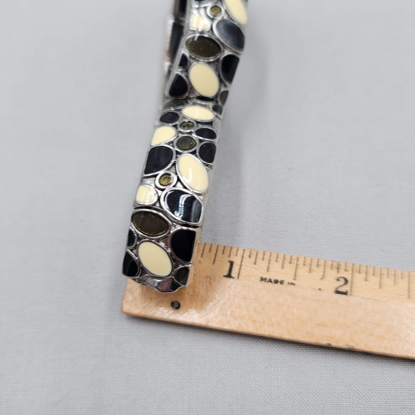 Black Green Cream Enamel Bracelet Silver tone Elastic 7″