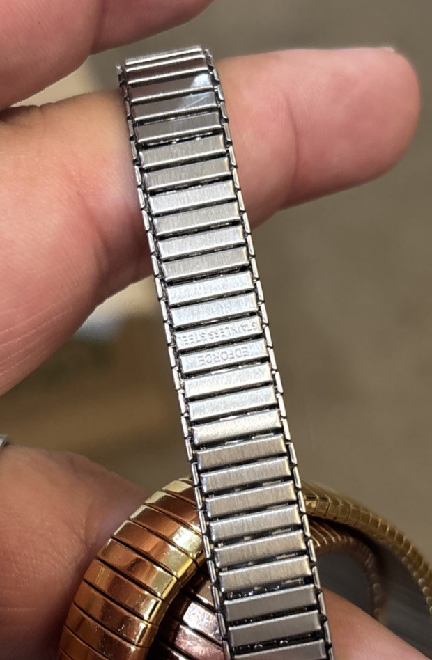Vintage Interlocking Bracelet Stretch Tri-color Gold, Copper & Silver Tone