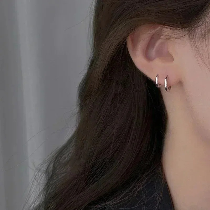 2pcs Gold Tiny Hoop Earrings Cartilage Huggie Hoops for Women Men Unisex