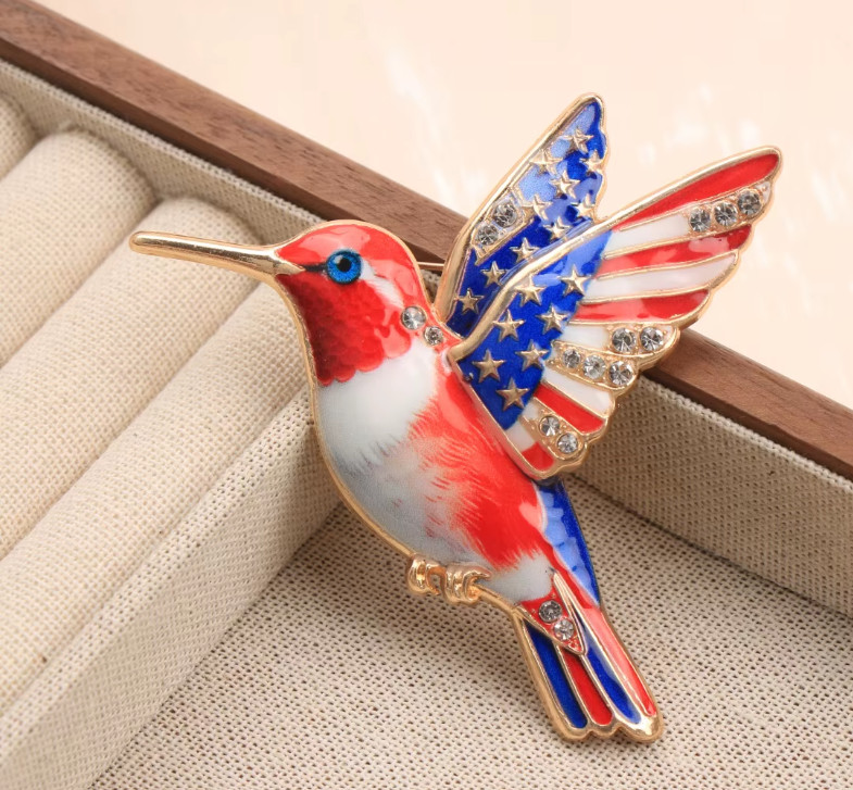 Rhinestone American US Flag Hummingbird Brooch USA Independence Day Gold Pin Gif