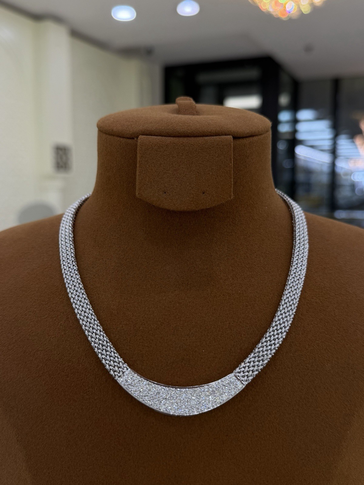 14K White Gold Mesh Chain Necklace and Bracelet with Round White Diamond Pavé