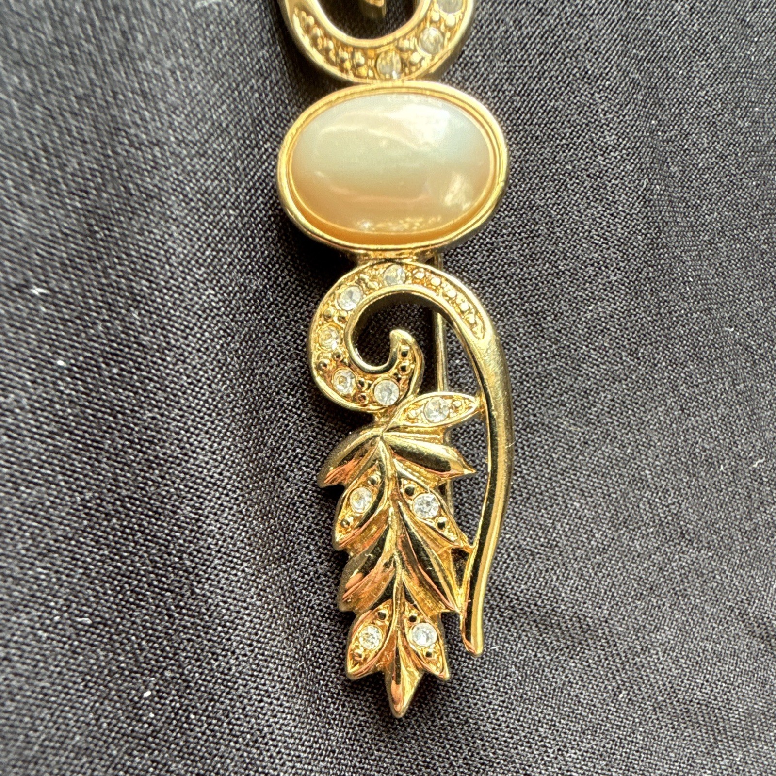 Vintage Trifari Signed Gold Tone Leaf Scroll Bar Brooch Pin Oval White Cabochon